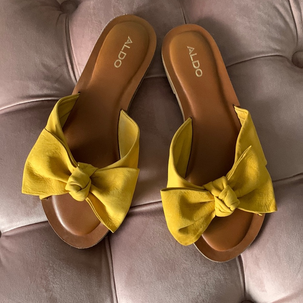 Aldo Sandals